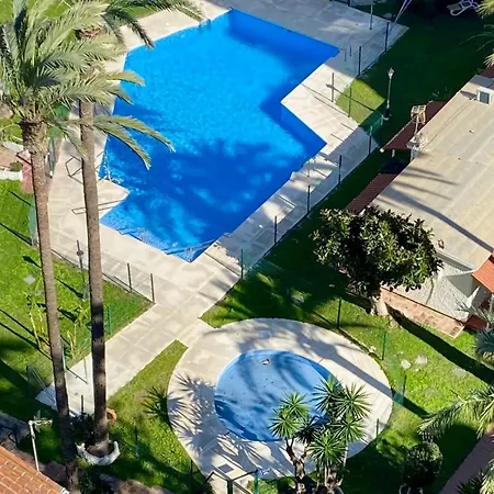 With Pool - La Carihuela